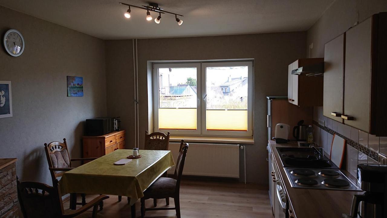 Ferienwohnung Angelburg - Marburg Biedenkopf Mit Balkon Und Badewanne Gonnern ภายนอก รูปภาพ